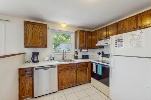 Dapur atau dapur kecil di Great Pond Escape