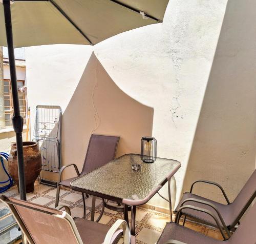 Casa Kadanoleon old town with private terrace