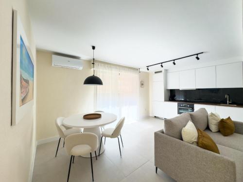 163 Fabulous Apartment Alicante-Holiday