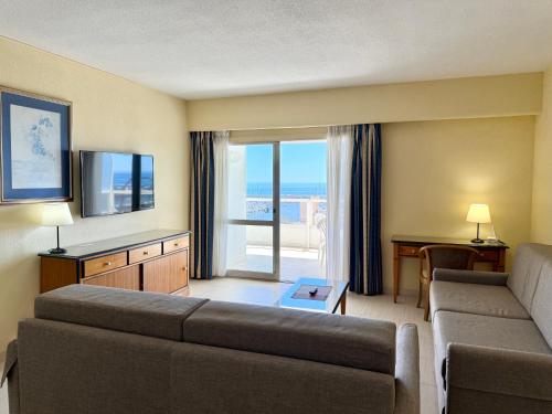 PYR BeachFront and Pool Apartment