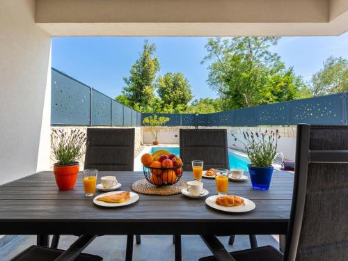 Holiday Home Larus by Interhome