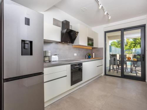 Holiday Home Larus by Interhome