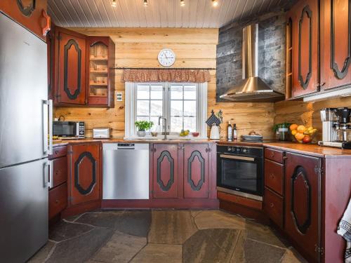 Η κουζίνα ή μικρή κουζίνα στο Holiday Home Fjälldrömmen by Interhome