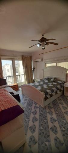 شقة تري البحر جيدا مدخل خاص بالشاطئ للعائلات فقط للايجار بالشهر