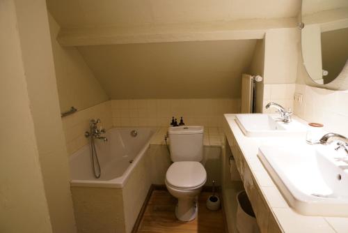 Bilik mandi di B&B Pronkenburg