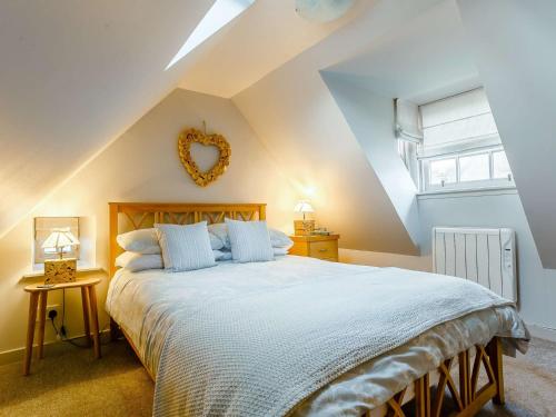Ένα ή περισσότερα κρεβάτια σε δωμάτιο στο 1 bed in Cullen 43628