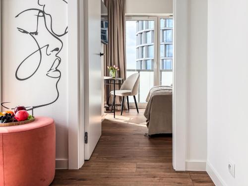 URBAN APARTMENTS Global Premium 13th Floor No 24 Free Garage Self Check-in, No Deposit