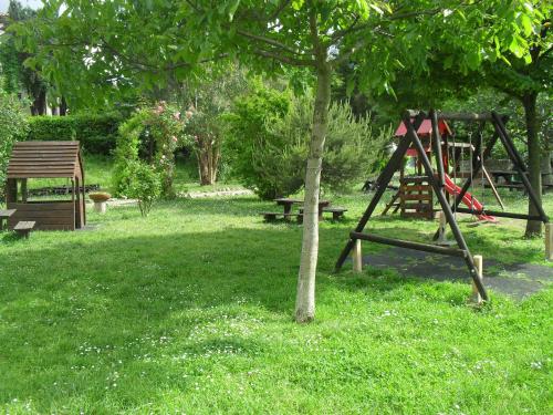 Herní místnost nebo prostor pro děti v ubytování Agriturismo Case Mori
