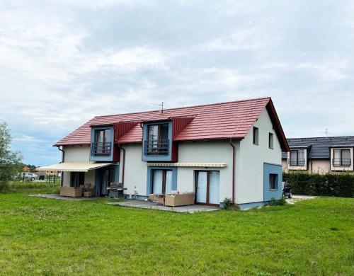 Apartments near Golf Resort Kunětická Hora, Dříteč