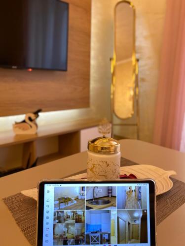 Televisyen dan/atau pusat hiburan di Krizor Apartman Budva