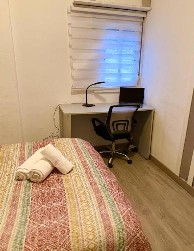 Postel nebo postele na pokoji v ubytování Piso Compartido cerca de Estación de Renfe