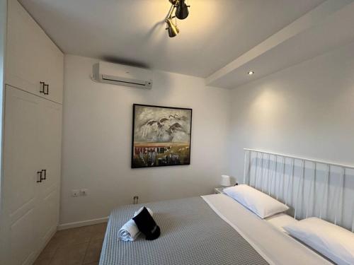 Portfront Neoclassic Lavrio House