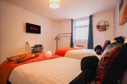 JQ Stylish Apartment - Next to City Centre - Perfect for Contractors, Tourist, Couples - 24-7 Secure Access & FAST WIFI photo 10
