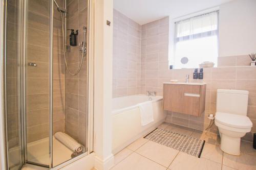 JQ Stylish Apartment - Next to City Centre - Perfect for Contractors, Tourist, Couples - 24-7 Secure Access & FAST WIFI photo 4