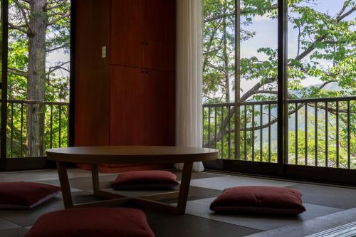in the meantime HAKONE