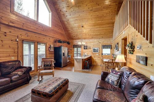 Tonys Joint by Venture Smoky Mountains photo 14