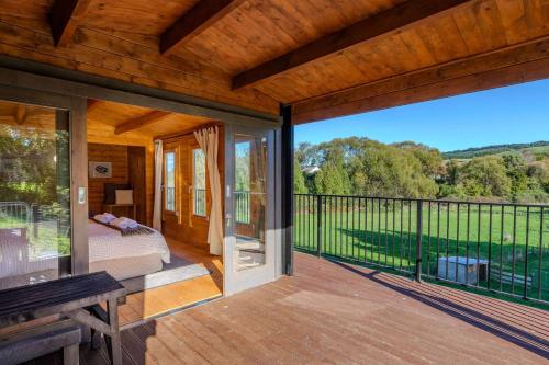 Balkón nebo terasa v ubytování Farm Homestead just 10min from the City