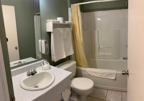 Bilik mandi di Hôtel Saint-Côme