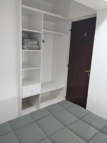 Cama o camas de una habitación en Plaza Nueva Departamento Céntrico en La Rioja