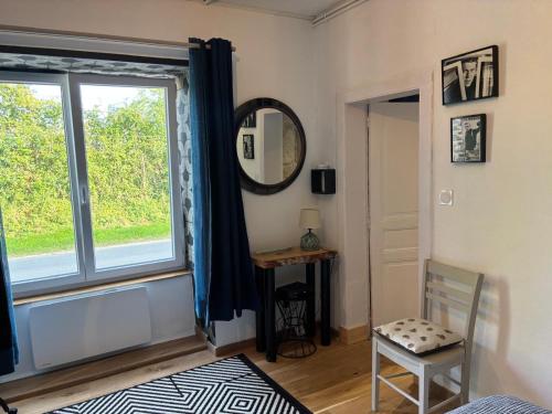Fotografia z galérie ubytovania Comfortable house for 4 guests in Saint-Côme-du-Mont v destinácii Saint-Côme-du-Mont
