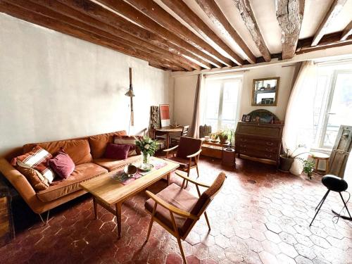 Your Favorite Nest In Paris