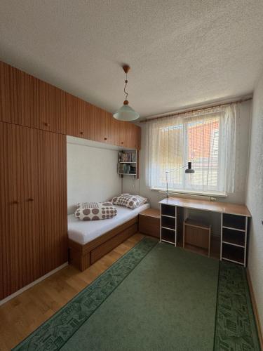 Spacious house with viewにあるベッド