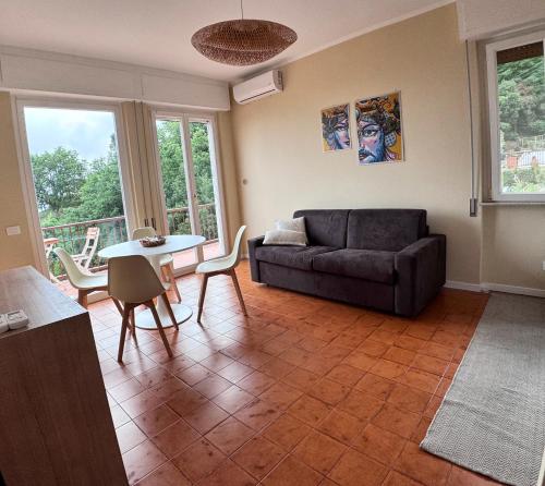 Posezení v ubytování Sea view apartment in Lerici, between Cinque Terre and Tuscany