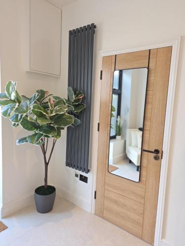 Chic Apartment E10 photo 21