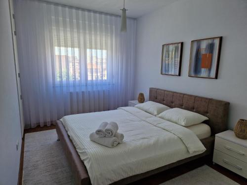 Katil atau katil-katil dalam bilik di C Street Apartment