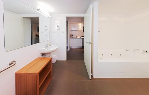 Gallery image of Charlestown Executive Apartments in Newcastle