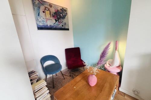 Photo de la galerie de l'établissement Studio of 25 m2 with balcony Boulogne-Billancourt, à Boulogne-Billancourt