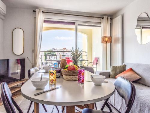 Apartment Les Pêcheurs by Interhome
