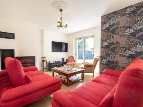 Μια τηλεόραση ή/και κέντρο ψυχαγωγίας στο Holiday Home Le tertre Verrine by Interhome