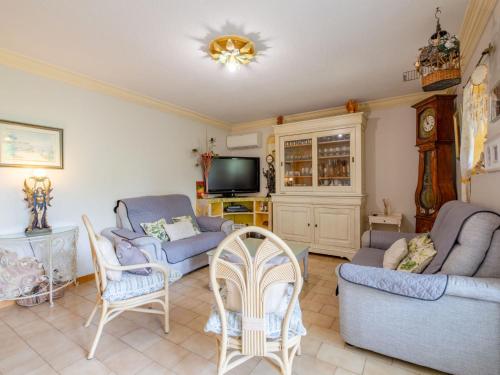 Apartment L'Atalante-3 by Interhome