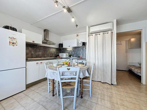 Apartment Le Lagon Bleu-6 by Interhome