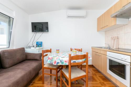 Apartments by the sea Rastici, Ciovo - 4293