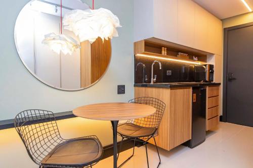 Kuchyň nebo kuchyňský kout v ubytování Studio Moderno e Aconchegante no All Batel-BAT0721