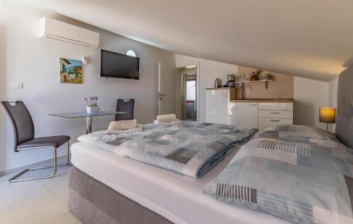 Beautiful Apartment In Medulin With Swimming Pool