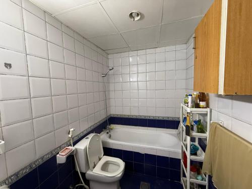 Vannituba majutusasutuses Room