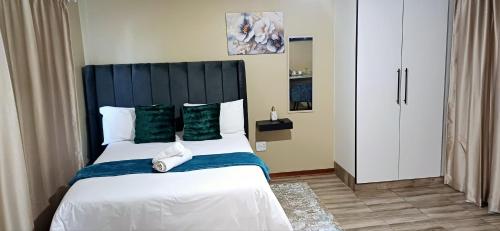 Katil atau katil-katil dalam bilik di Risima guest house