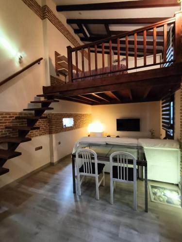 COSY DOUBLE ROOM + PRIVATE BATHROOM SEVILLA CENTER