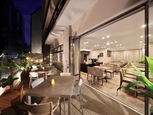 Χώρος καθιστικού στο Dotonbori Crystal Hotel II - Vacation STAY 90067v