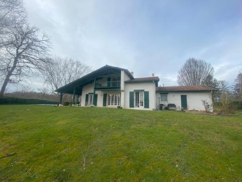 Maison 5 chambres Cambo les bains 64