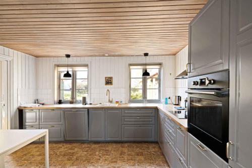 Η κουζίνα ή μικρή κουζίνα στο Country Idyll In The Northern Region Of Bornholm