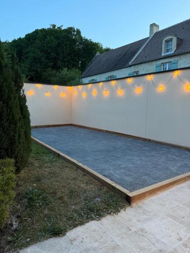 Το κτήριο όπου στεγάζεται  η παραθεριστική κατοικία