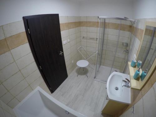 Ένα μπάνιο στο Apartmány ROSE Lednice