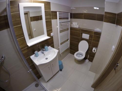Ένα μπάνιο στο Apartmány ROSE Lednice