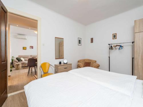 Apartment Family Toki - One Bedroom Apartment with Terrace