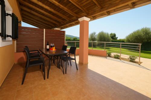 Μπαλκόνι ή βεράντα στο Fior Di Roda - Corfu Garden Getaways