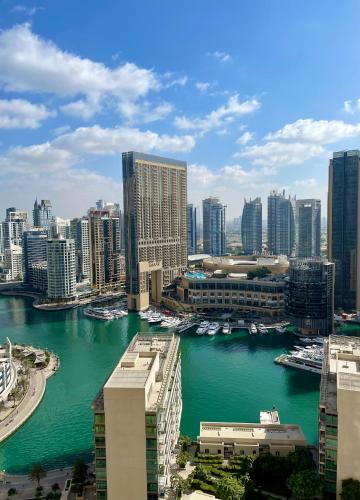 Fav 2-Bedroom by The Beach in JBR Bahar with stunning Marina View